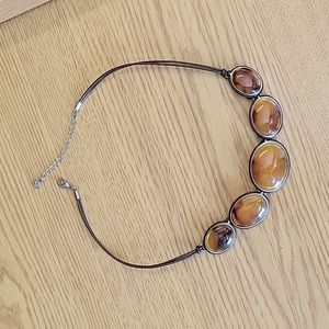 Xc Amber Stone and Leather Necklace